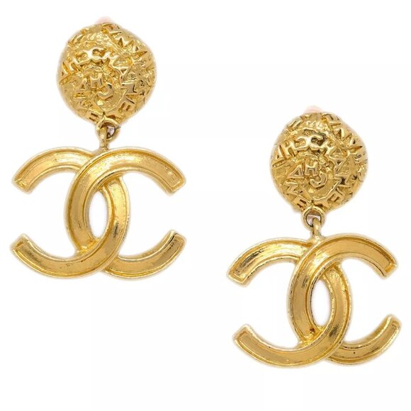 Chanel Gold Dangle Earrings Clip-On 95A - Picture 1 of 4
